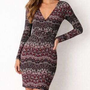 Nicole | Long Sleeve Dress | Size Lrg | Blk & Red